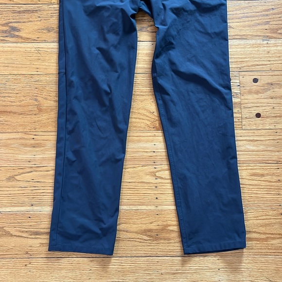 Lululemon ABC Pant Classic *34" - Black - Picture 7 of 12